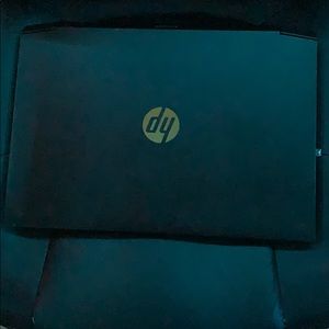 Hi, i am selling this HP laptop pavilion